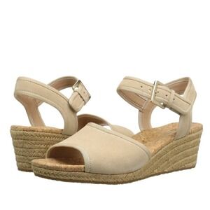 UGG‎ Maybell Wedge Sandals Cream Size 7